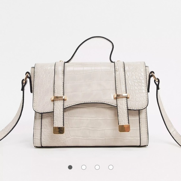  Designs Cream Croc Crossbody